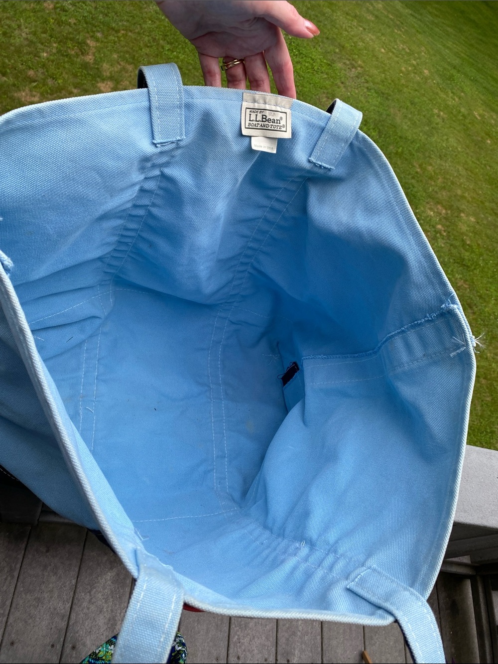 L.L.Bean BOAT AND TOTE Extra Large 0AVH3 Dark Blue Light Blue Red Pocket - Picture 8 of 17